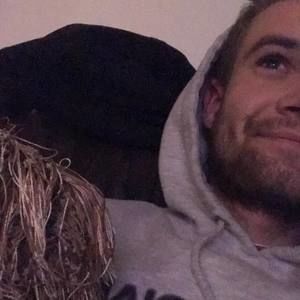 Meet your Posher, Devin